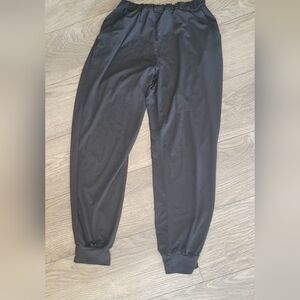 Black joggers L